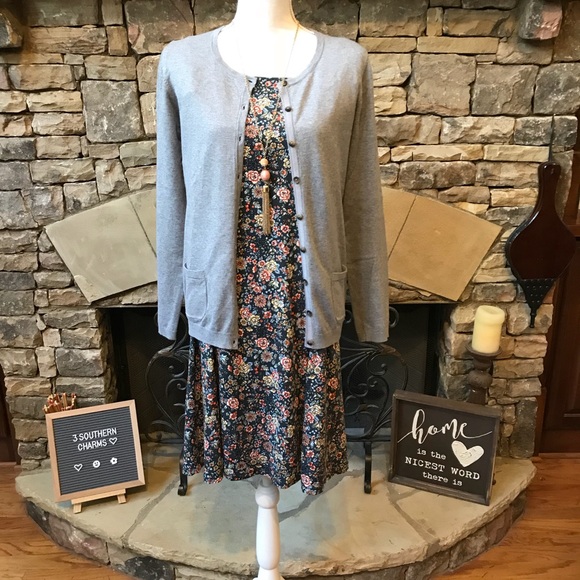Boden Sweaters - NWOT Boden Long Sleeve Grey Cardigan Size 10